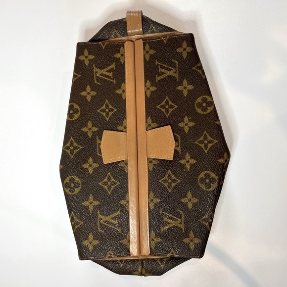 VTG Louis Vuitton Dop Kit Rare Toiletries Bag - Picture 1 of 13